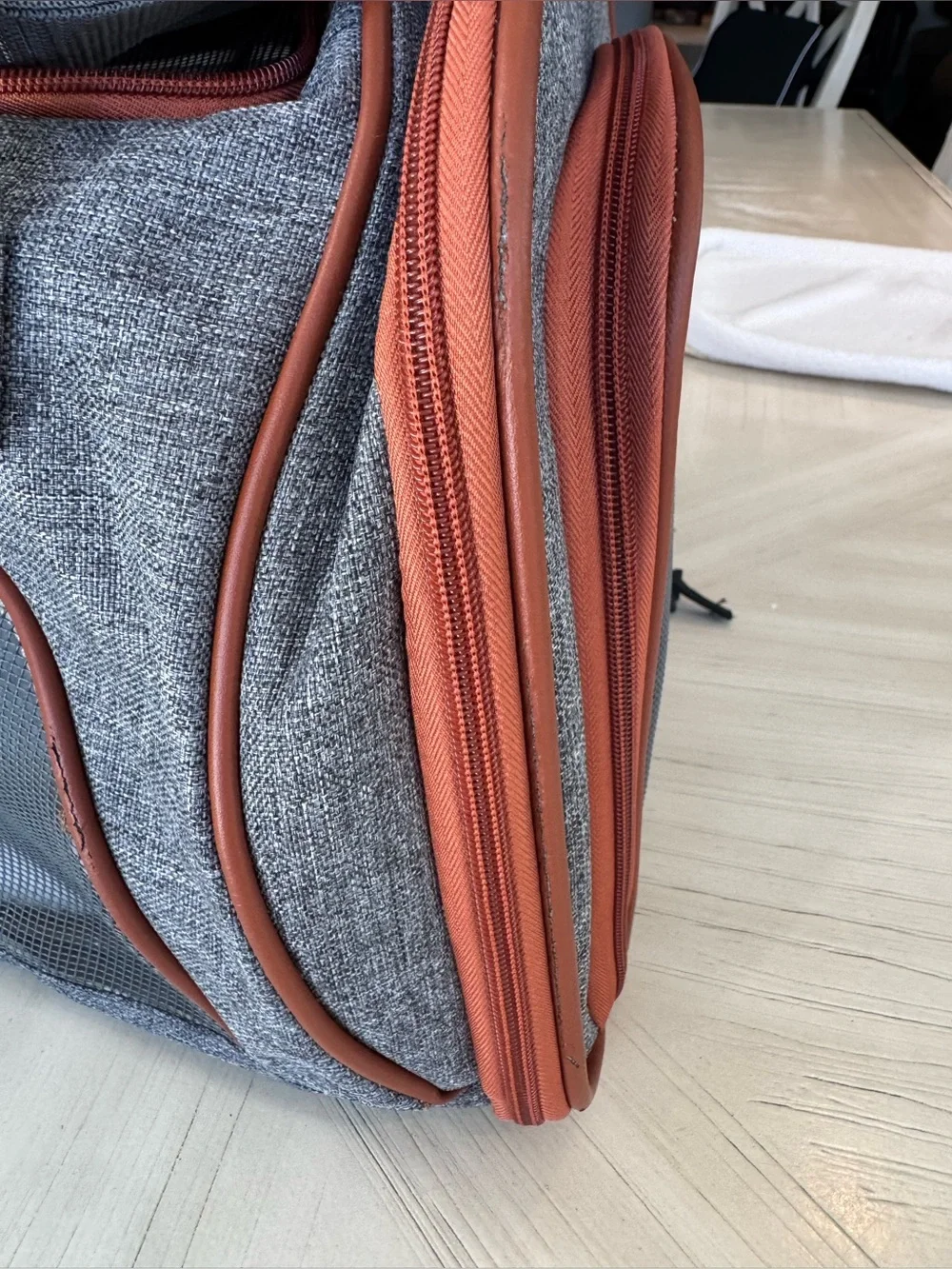 PUPKISS Pet Carrier w/ 2 Fleece Beds | Soft-Sided - Airline Approved